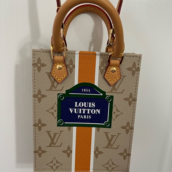 Petit Sac Plat NWT - Picture 3 of 8